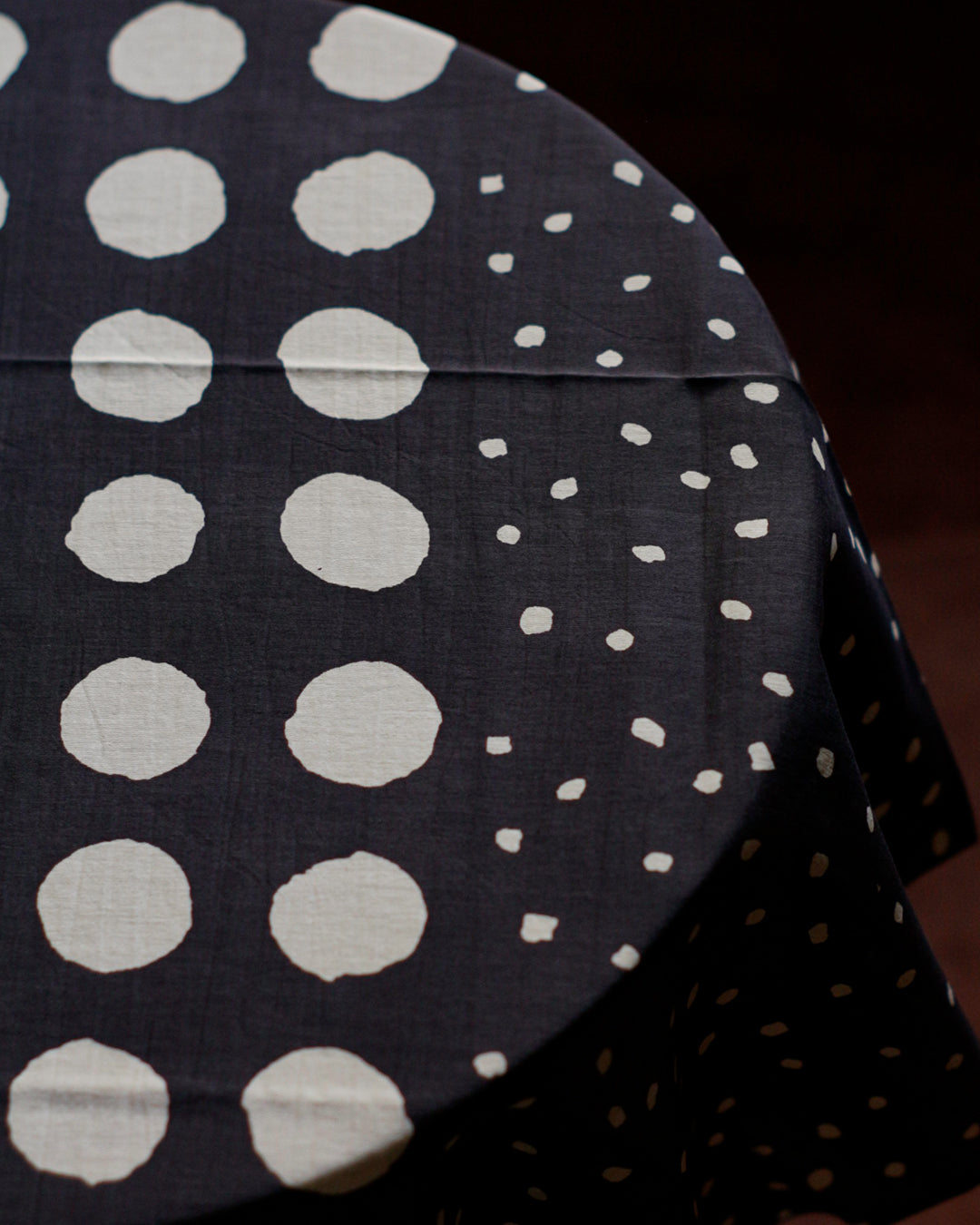 mills | Moonrise Scarf - Charcoal Black -