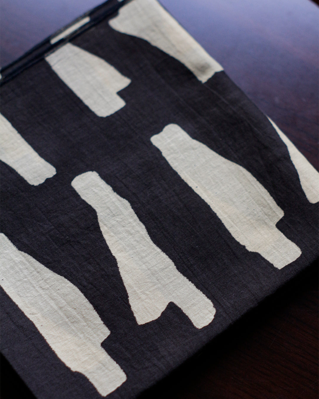 mills | Branch Scarf - Charcoal -
