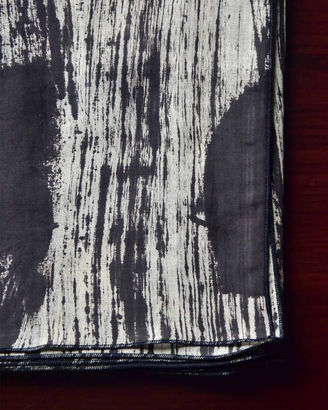 mills | Brush Scarf - Charcoal Black -