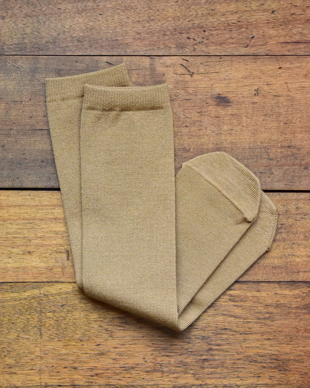 aligatos | wool 01 milk tea