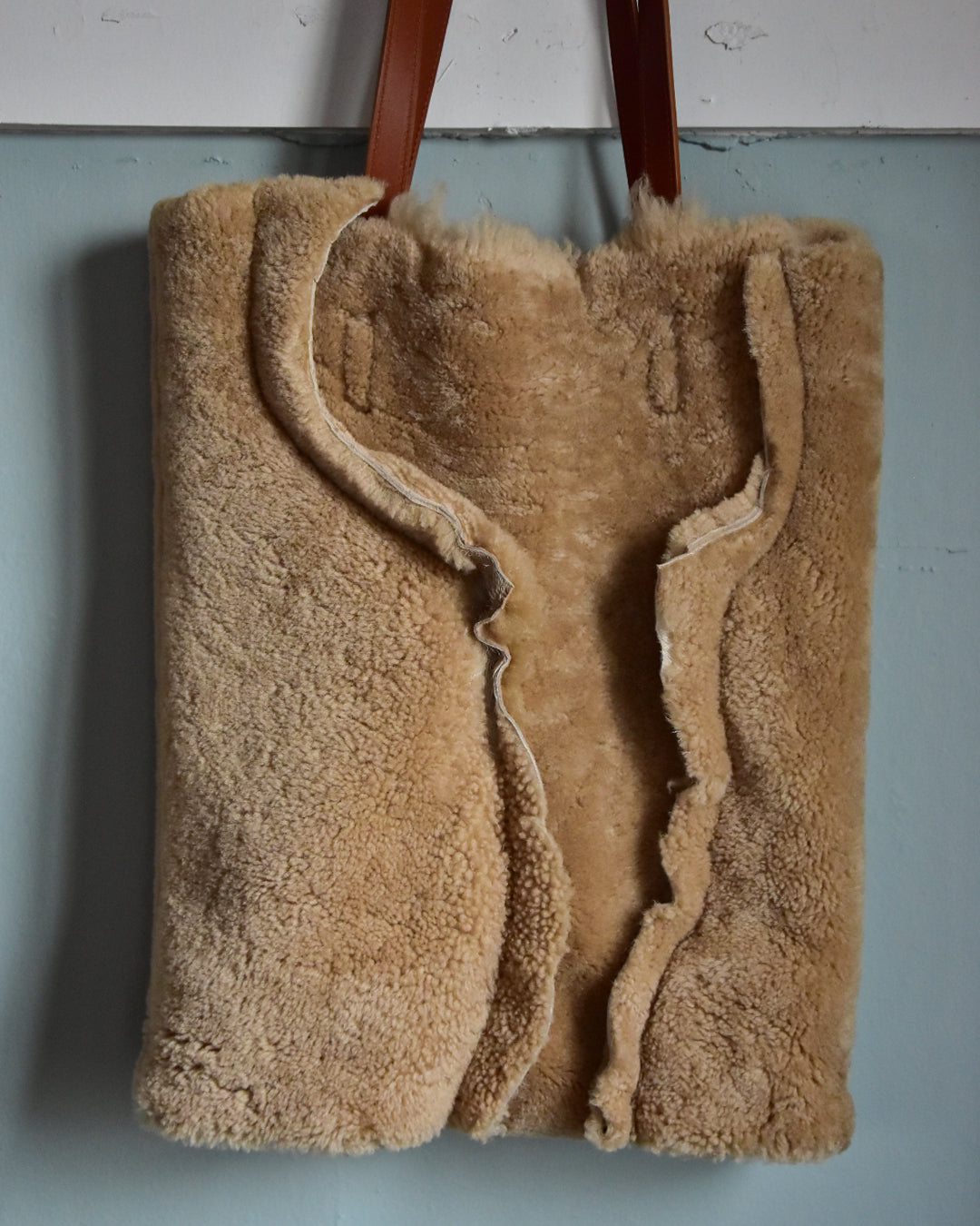 HAAL / PRIMITIVE TOTE BAG -MOUTON-