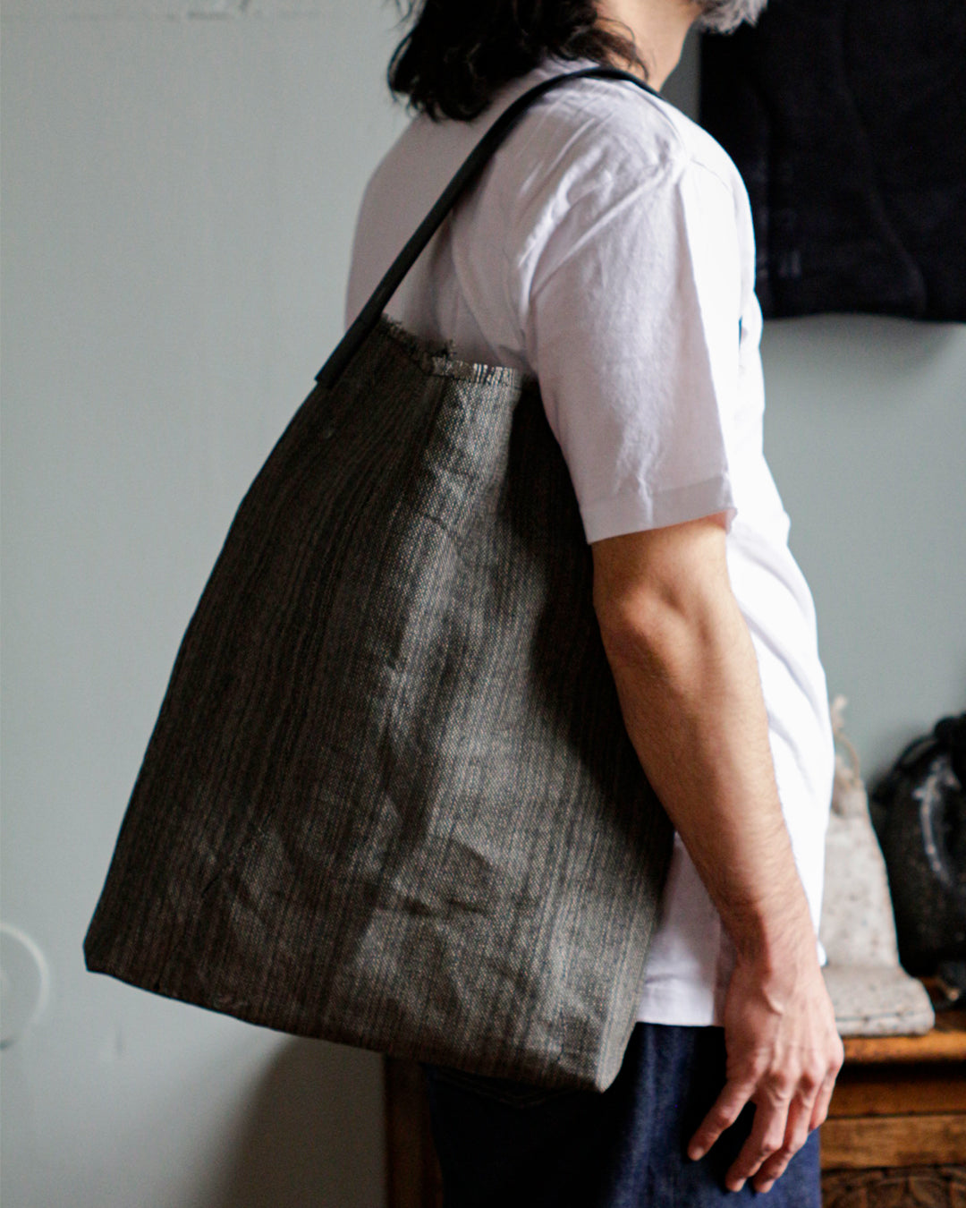 HAAL / PREMITIVE ONE SHOULDER BAG - PAPER -