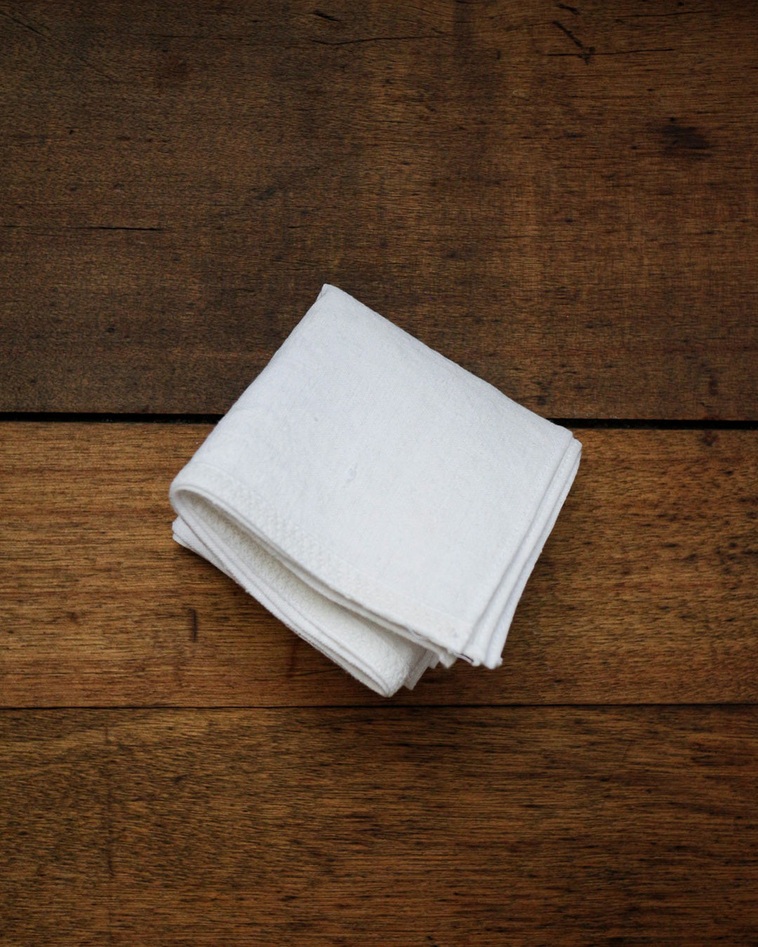 cauda | Vintage white linen handkerchief