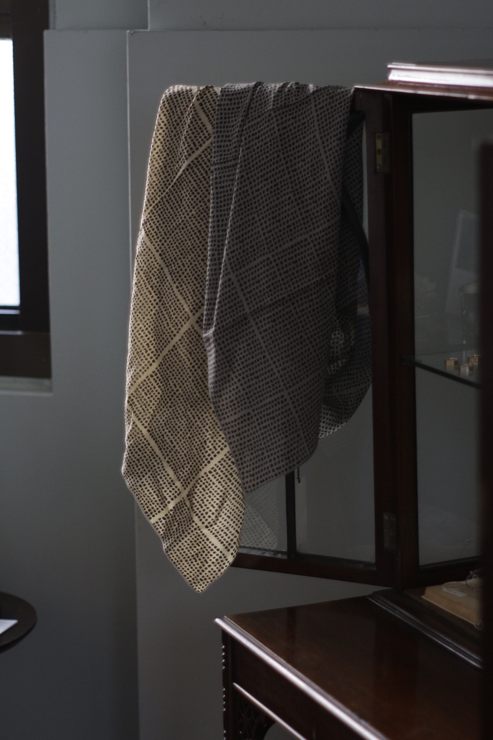 mills / Seed Scarf Cream