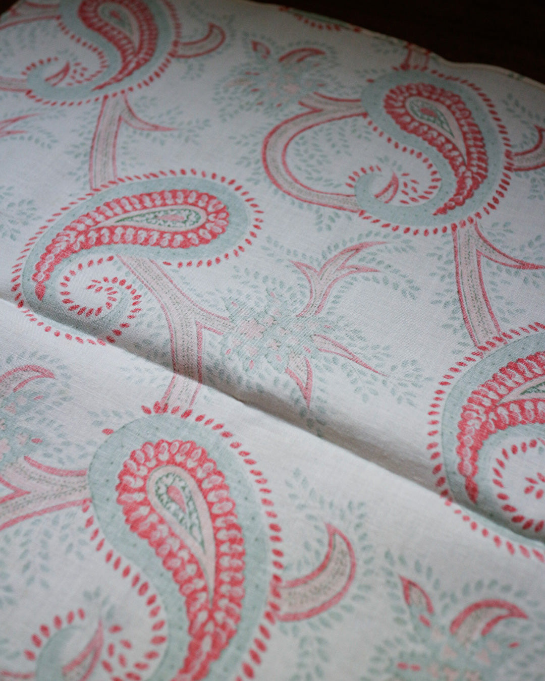 cauda | Paisley handkerchief