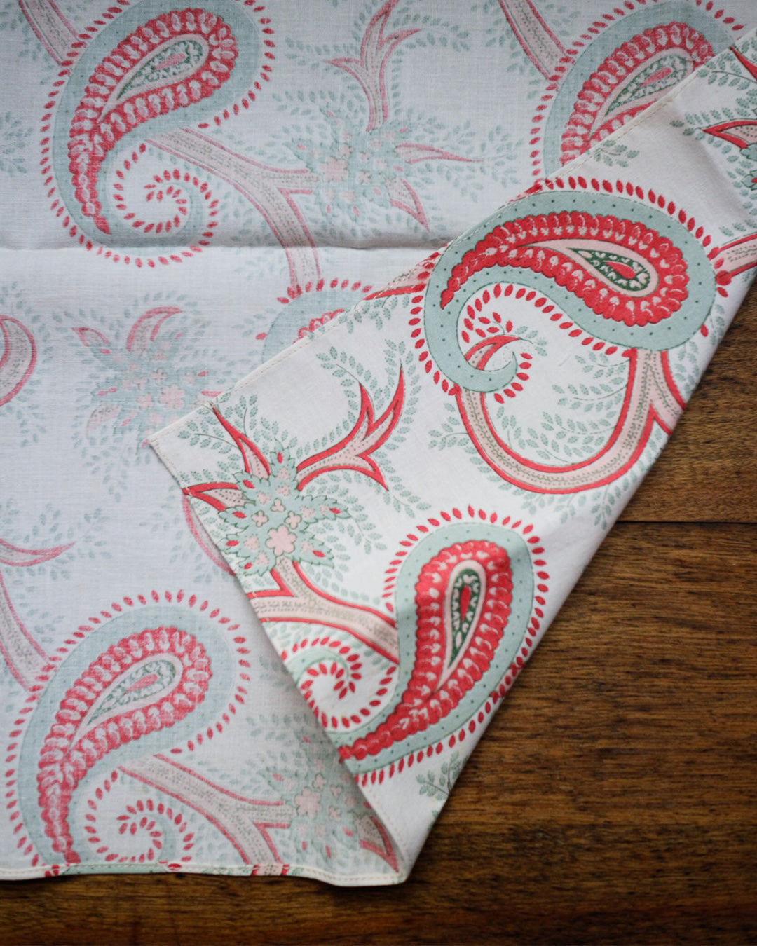 cauda | Paisley handkerchief