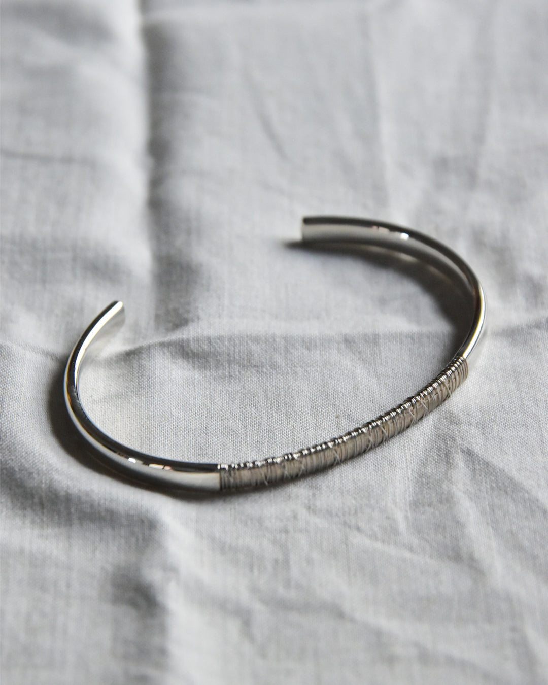 DAN TOMIMATSU / Spool Bangle Wide Halfwind - SL925 / PT900