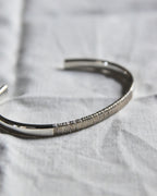 DAN TOMIMATSU | Spool Bangle Wide Halfwind - SL925 / PT900