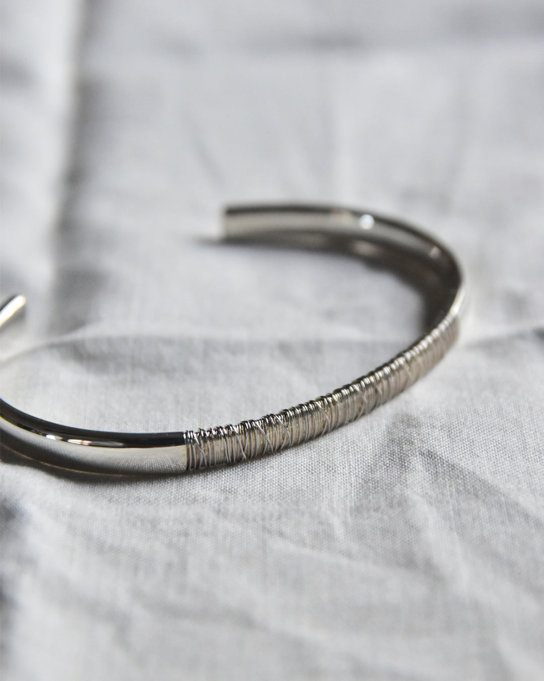 DAN TOMIMATSU / Spool Bangle Wide Halfwind - SL925 / PT900