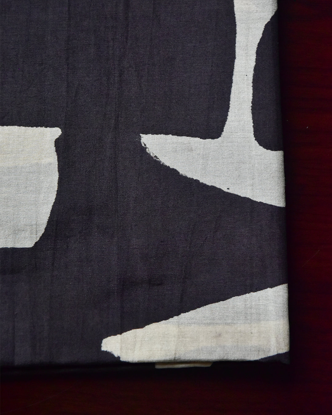 mills | Abstract Scarf - Charcoal Black -