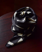 mills | Abstract Scarf - Charcoal Black -