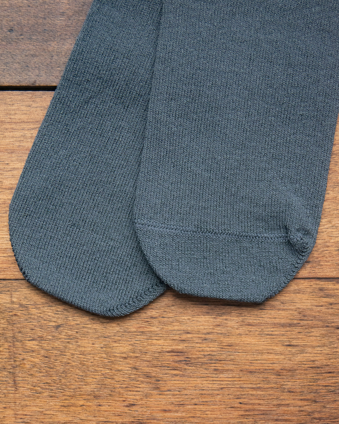 aligatos | paper 01 stone