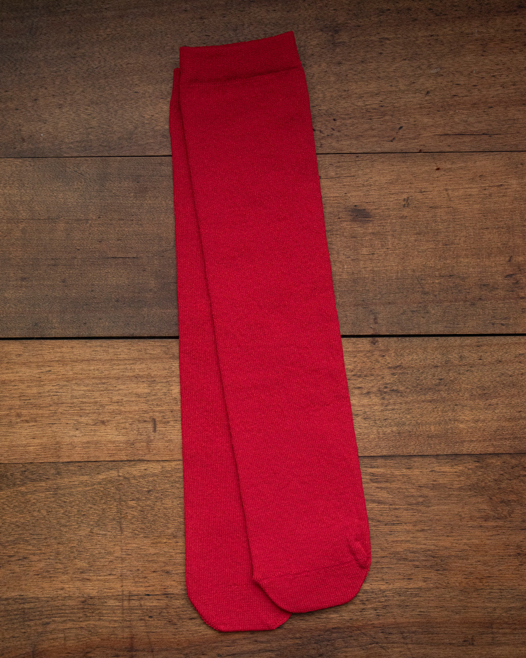 aligatos | paper 01 tomato