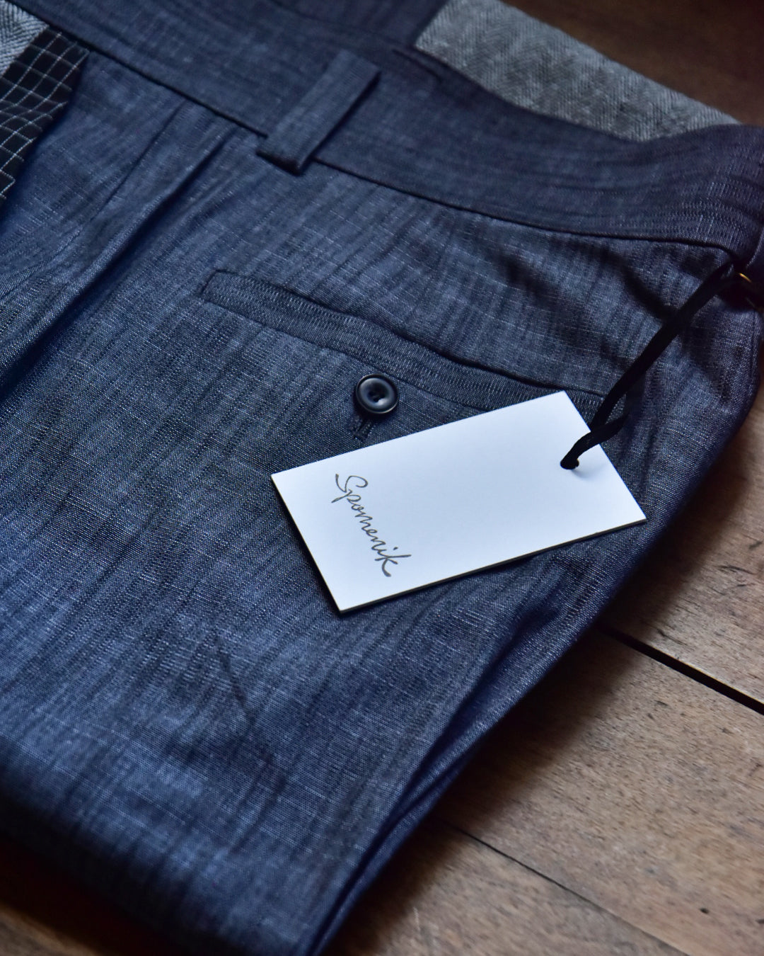 Spomenik | Wide tuck pants  Black