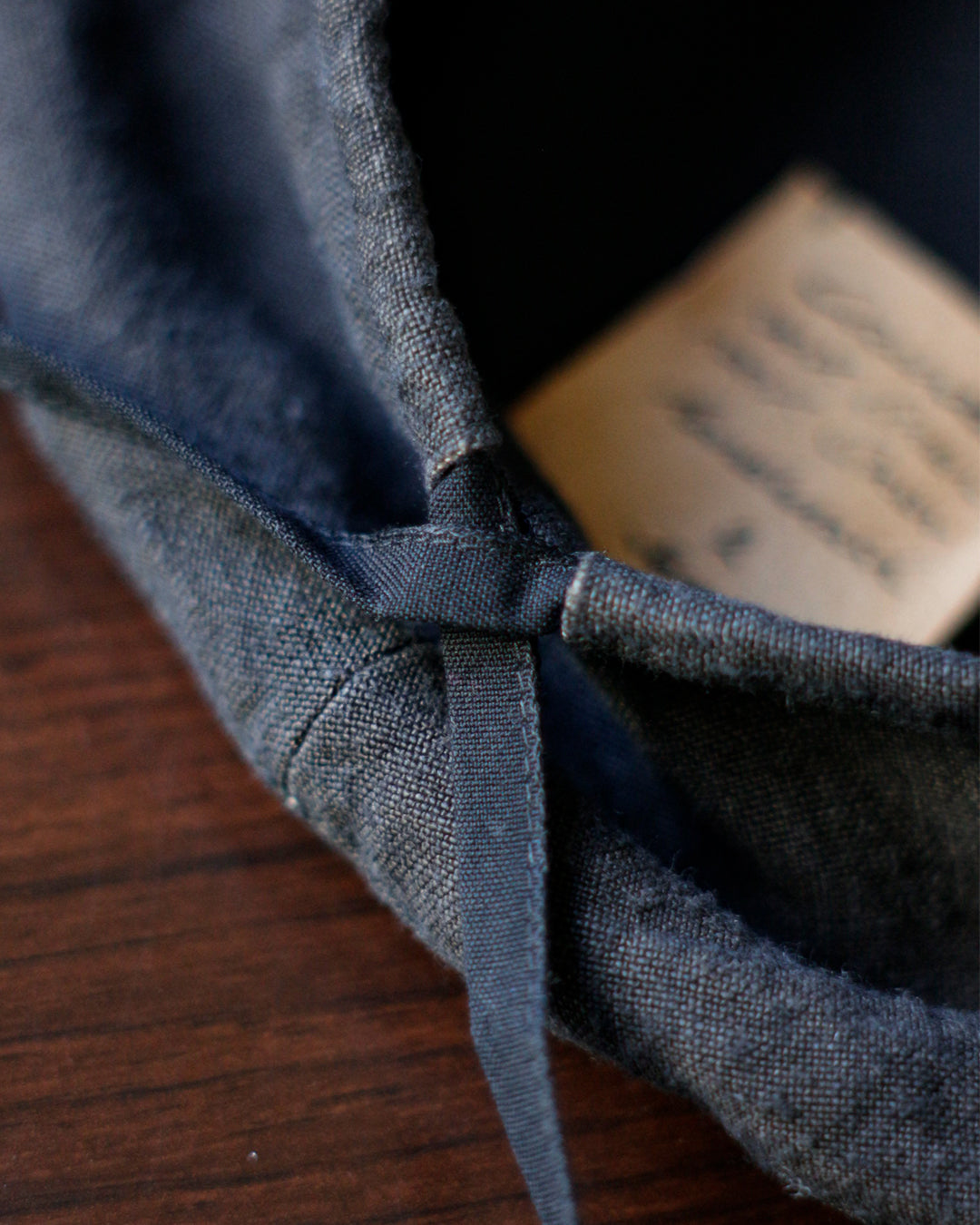 cauda / compact beret -1950s French vintage linen black