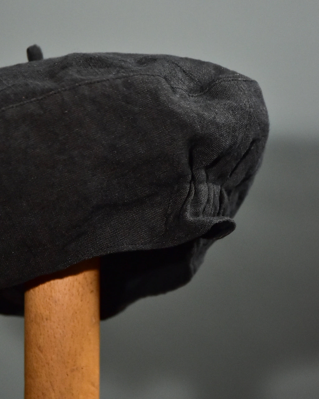 cauda | volume beret -1950s French vintage linen black