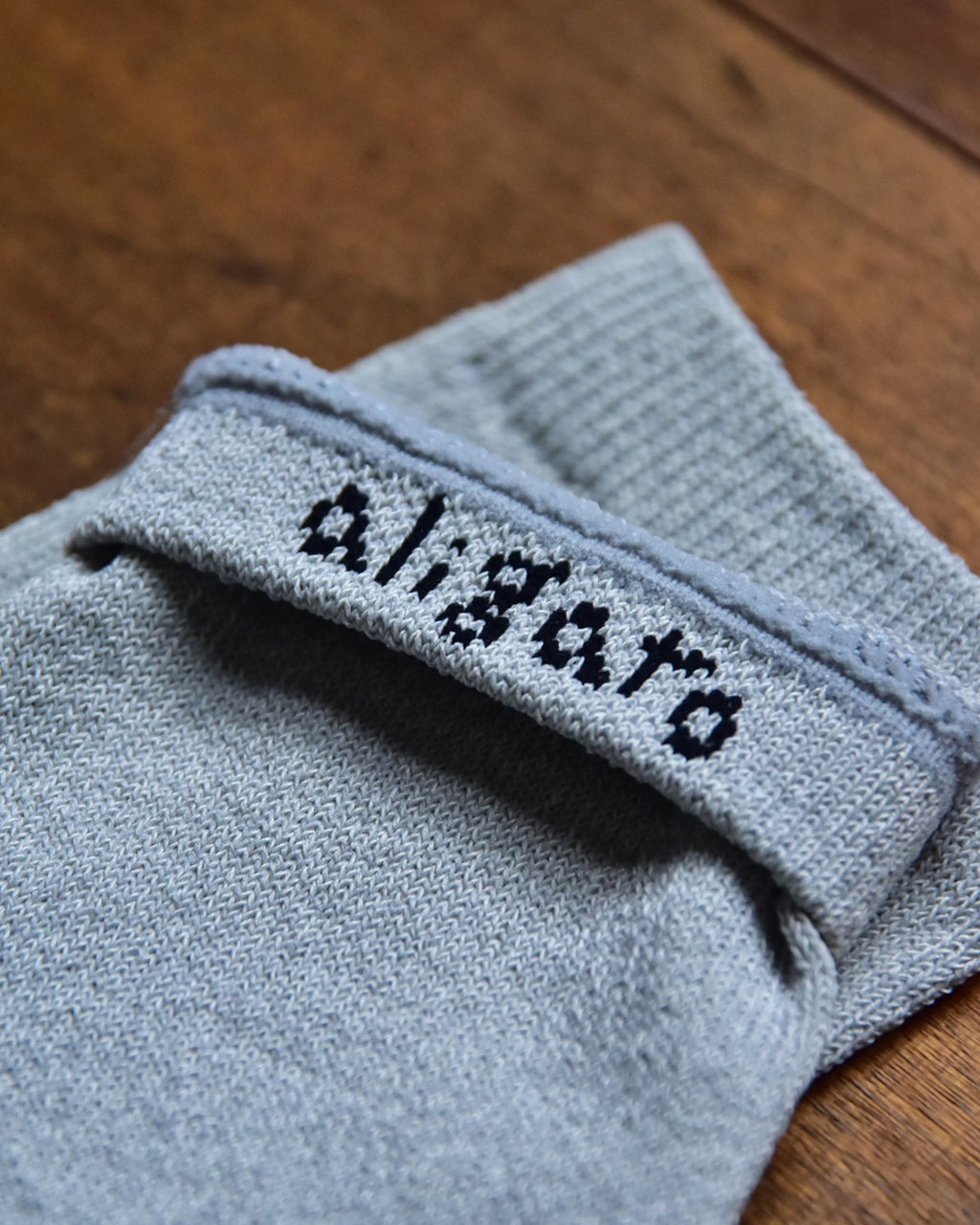 aligatos | paper 01 concrete