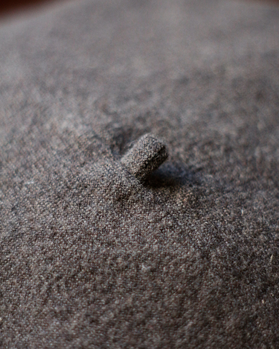 cauda / compact beret -dark brown khaki