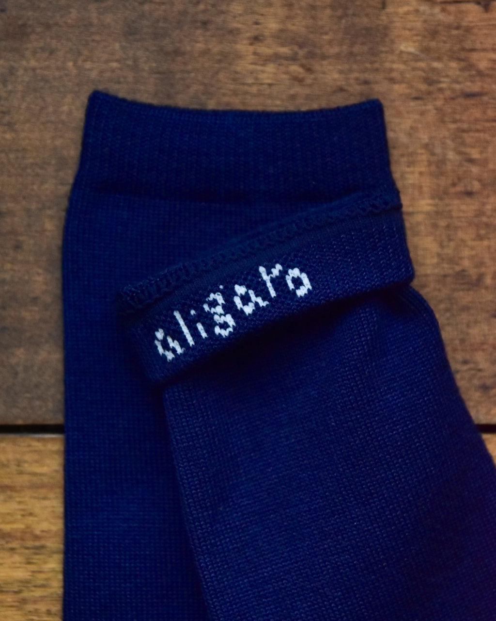 aligatos | wool 01 deep sea