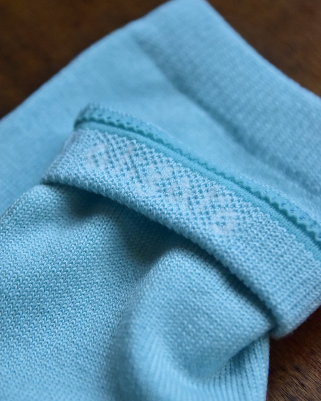 aligatos | wool 01 ice berg