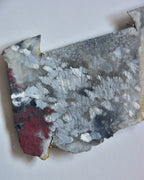 Jun Enishi | drawing oil on corrugated iron
