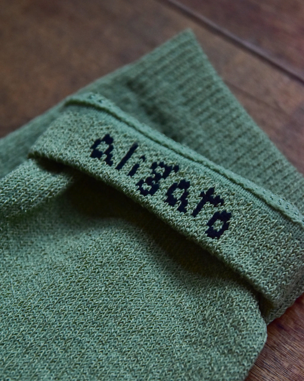 aligatos | paper 01 matcha
