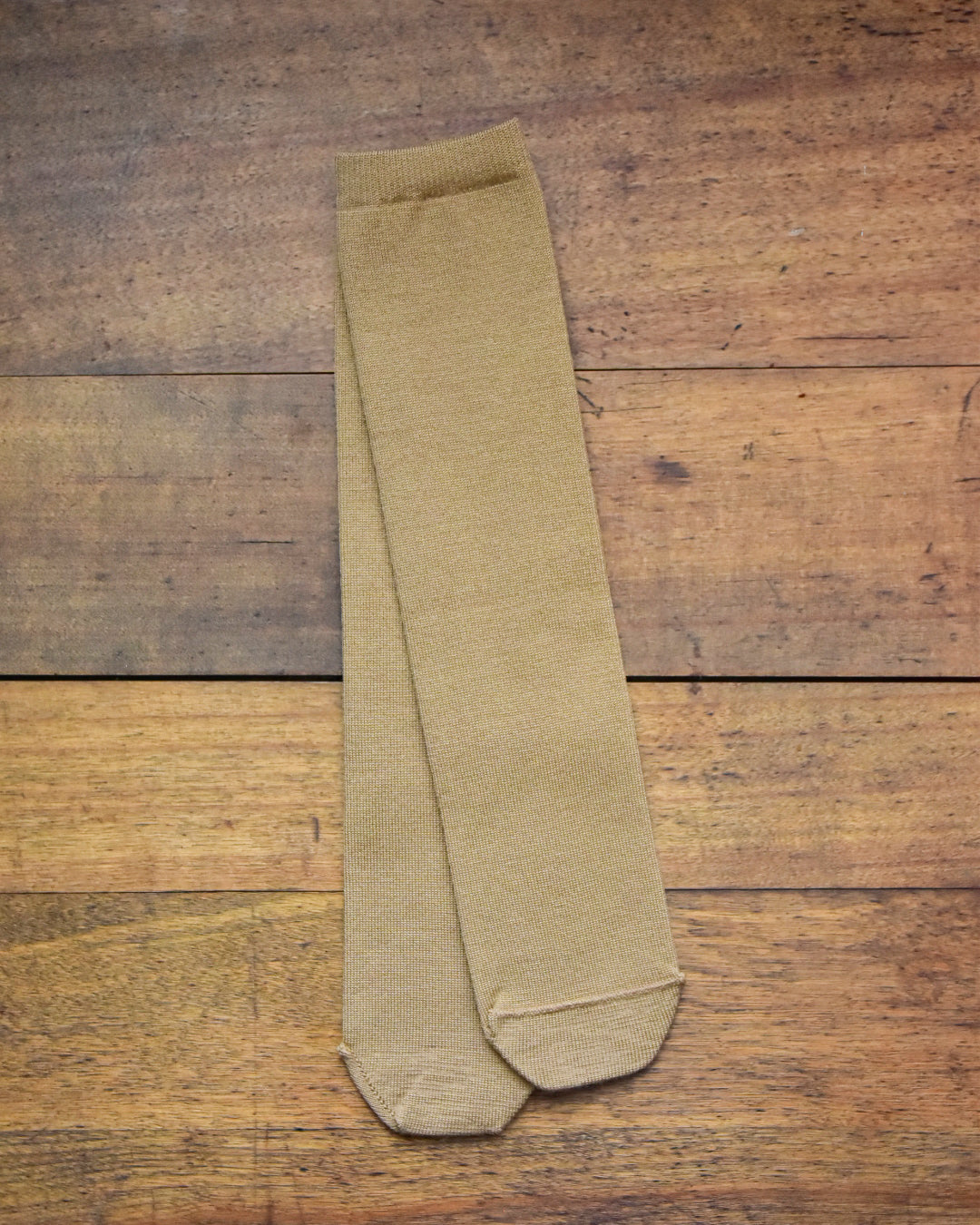 aligatos | wool 01 milk tea