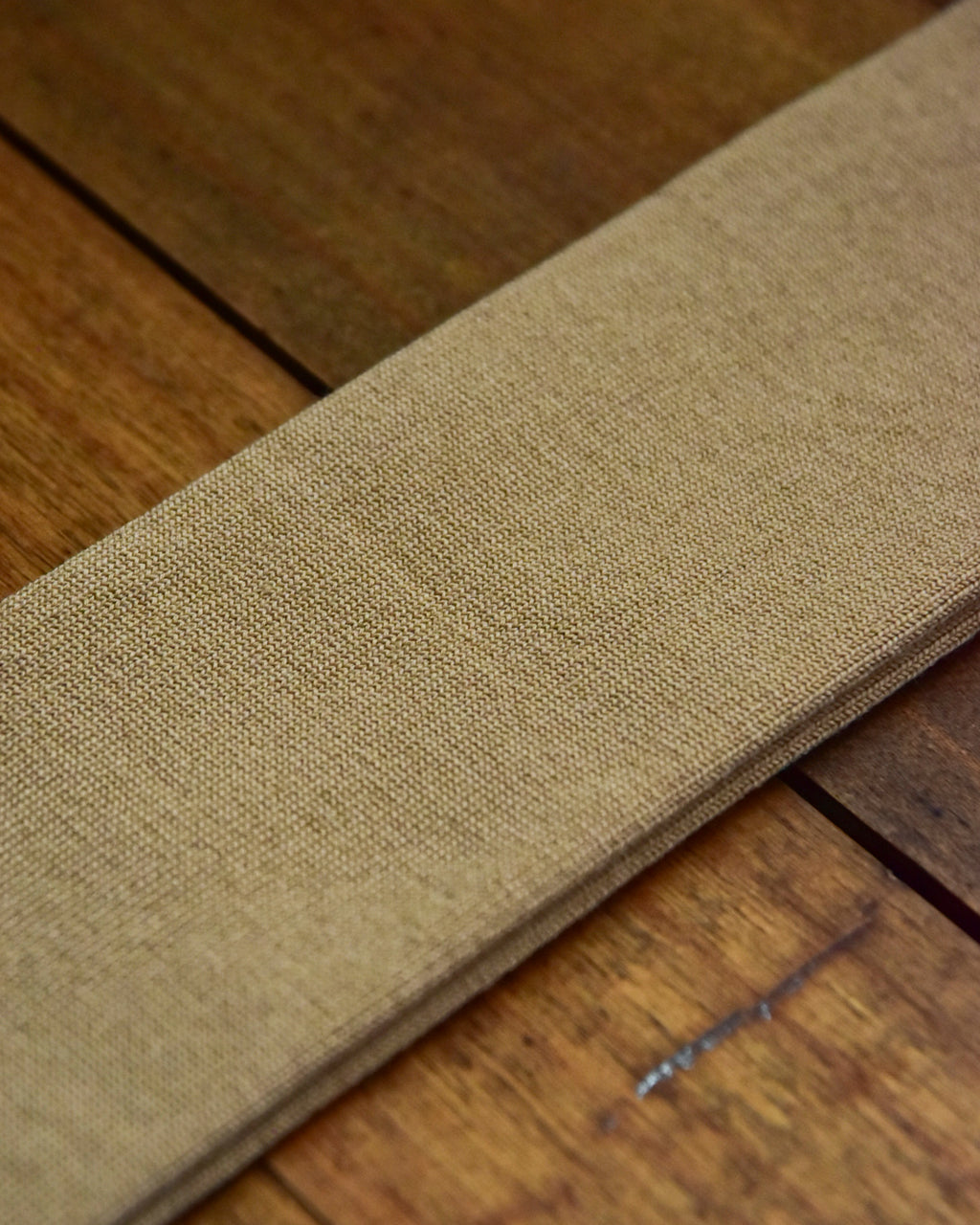 aligatos | wool 01 milk tea