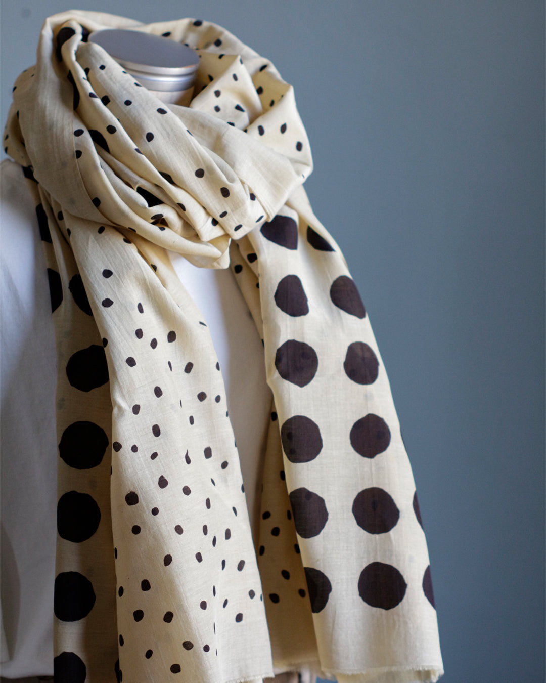 mills / Moonrise Shawl Cream