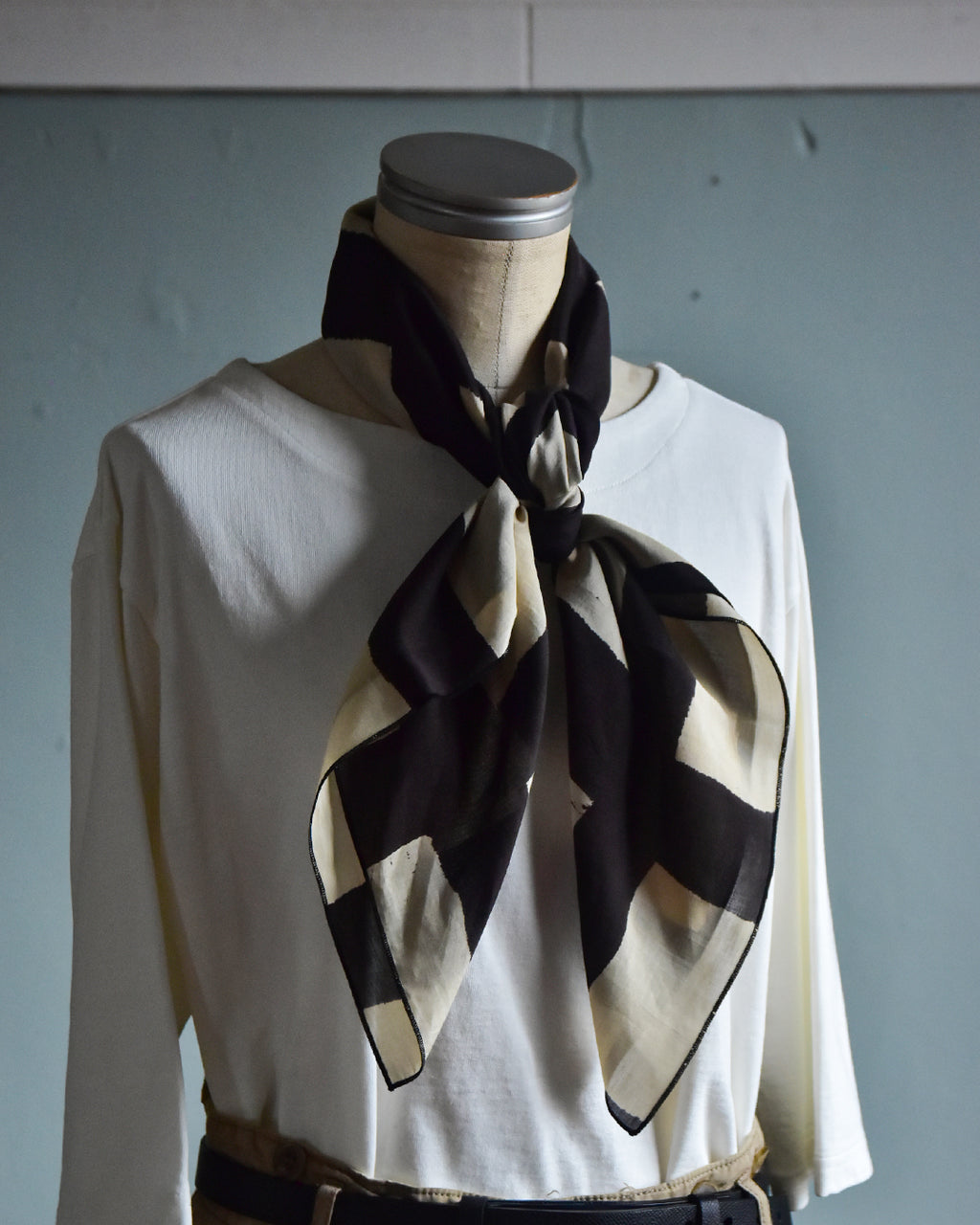 mills | Plaid Scarf - Charcoal Black -