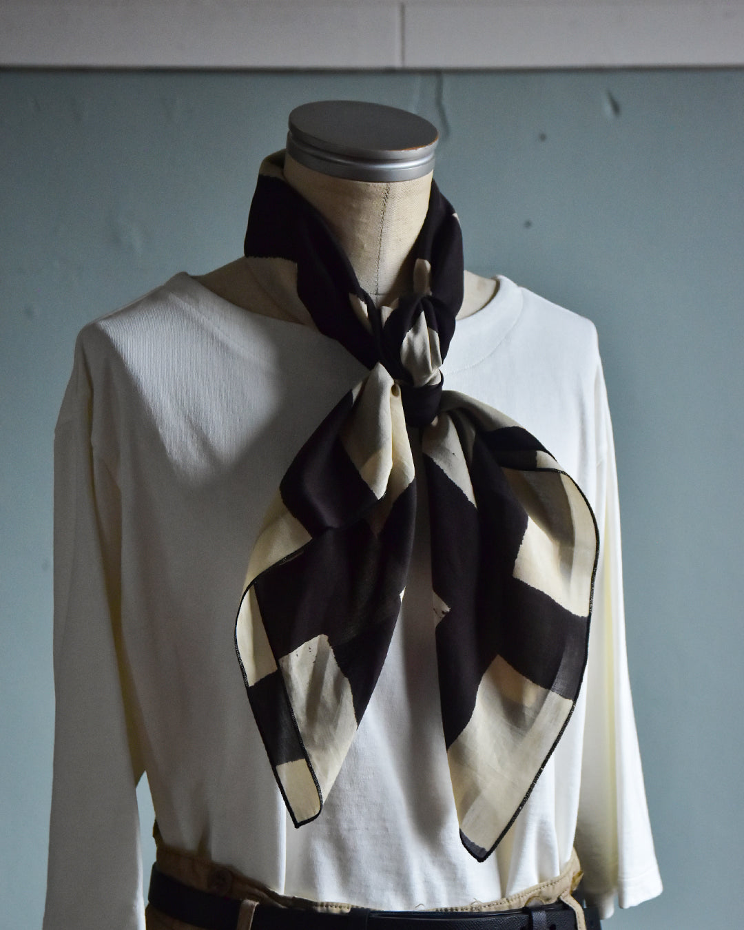 mills | Plaid Scarf - Charcoal Black -
