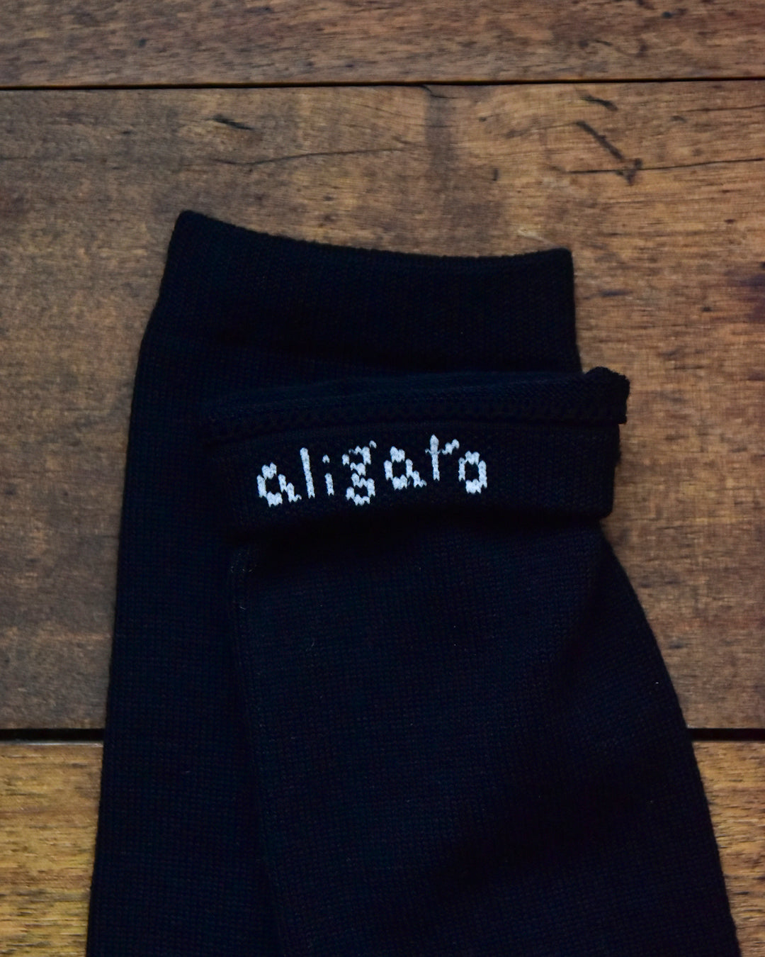 aligatos | wool 01 shadow
