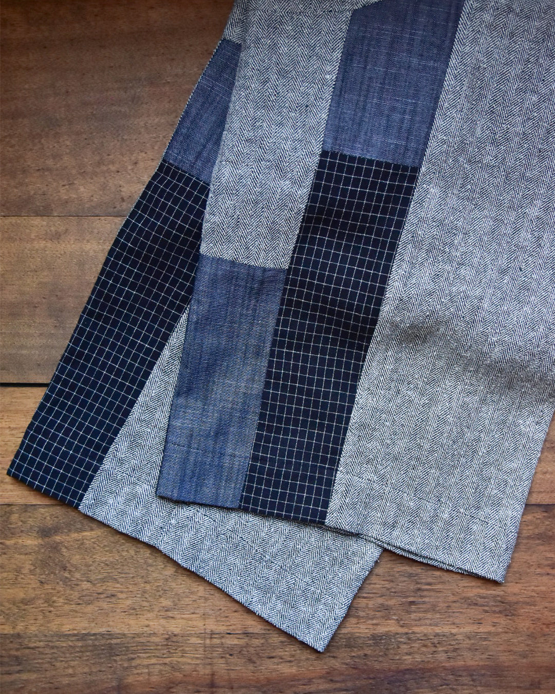 Spomenik | Wide tuck pants  Black