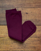 aligatos | wool 01 wine